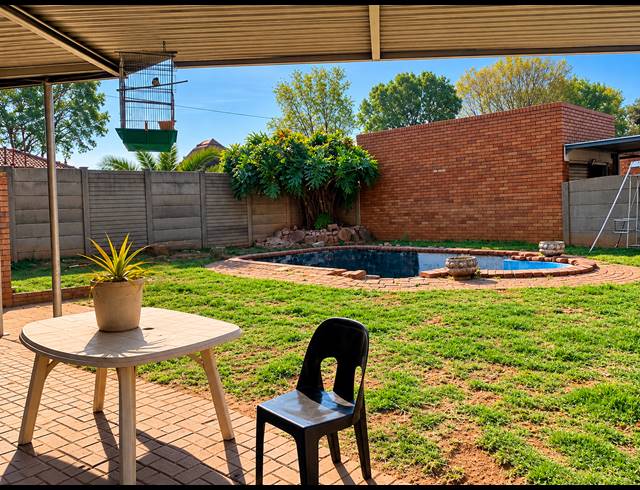 3 BEDROOM FREESTANDING FOR SALE IN VANDERBIJLPARK CE 2